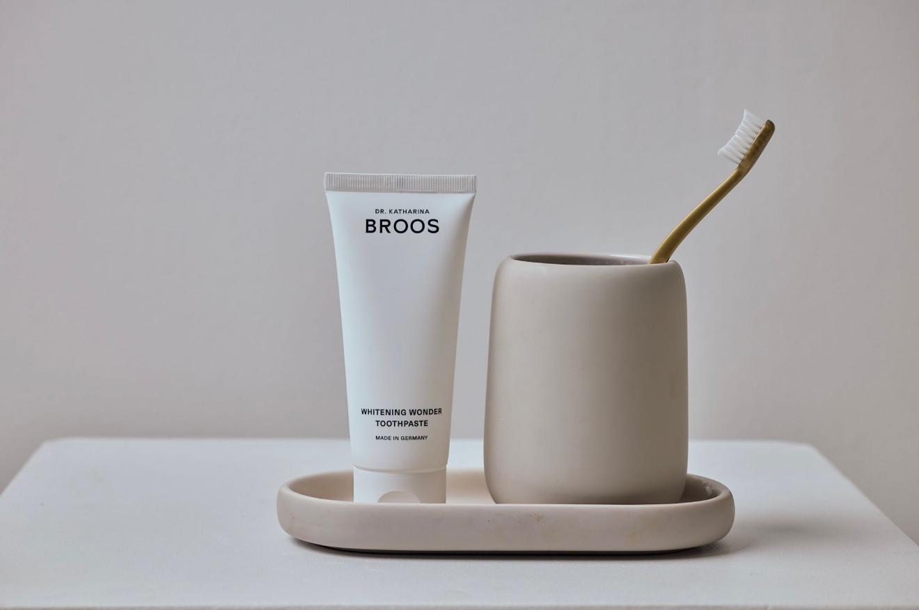 Whitening Wonder Toothpaste